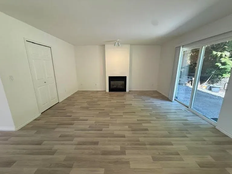 16XX Plateau Cres — Photo 8