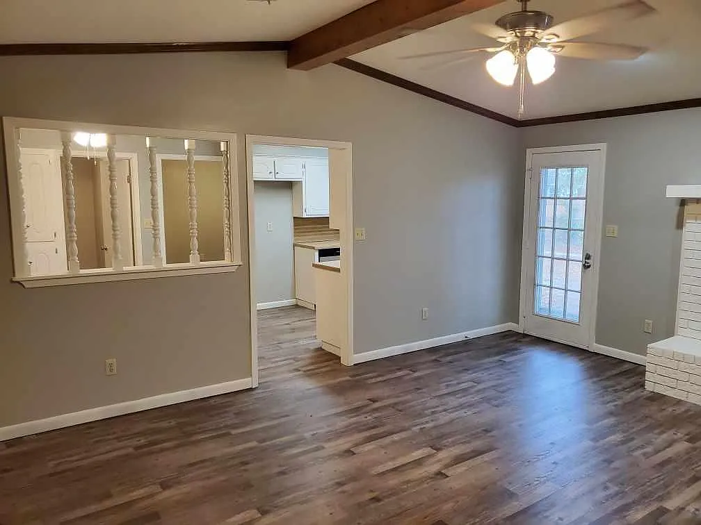 3 bed, 1533 sqft, $1,350 — Photo 2