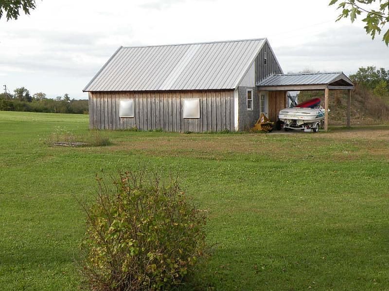 1st image of 144 Edwards