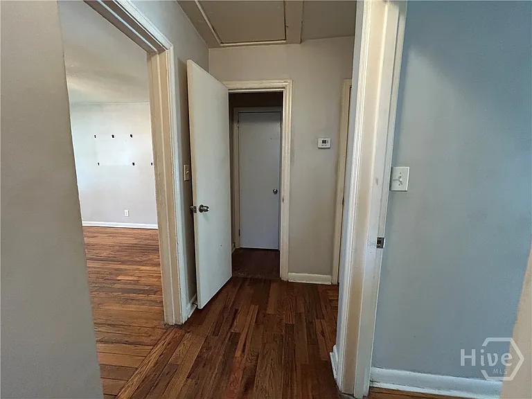 1225 E 55th St — Photo 12