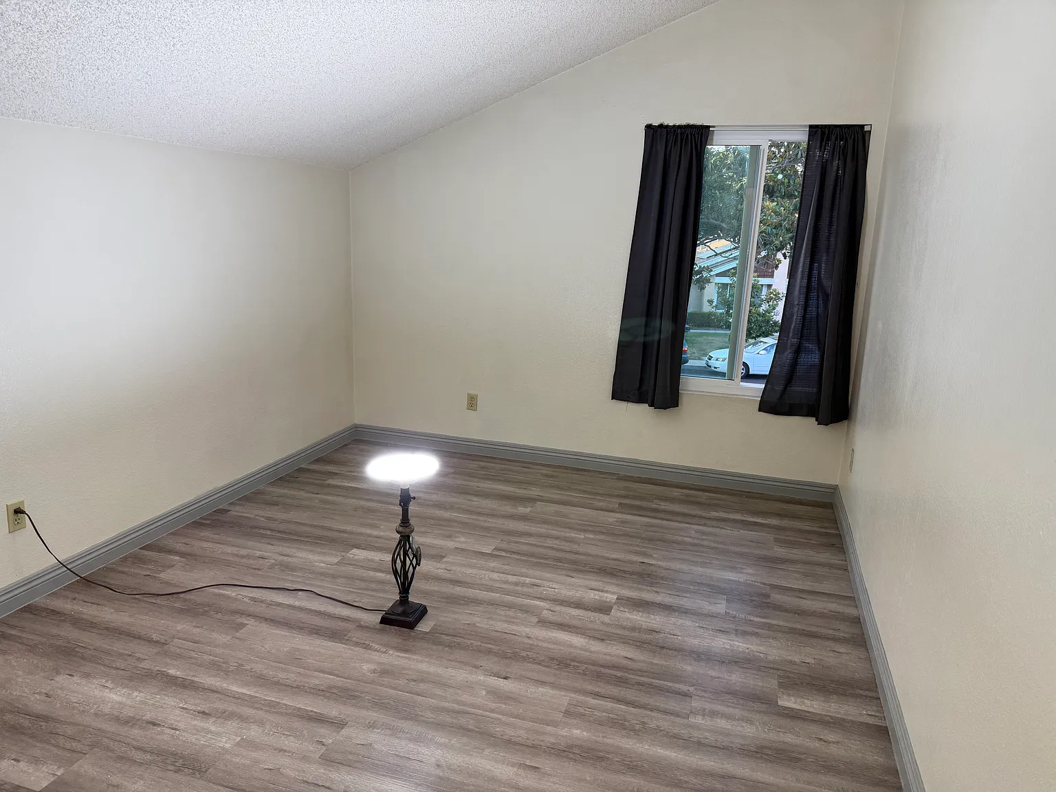 4 bed, 1563 sqft, $3,750 — Photo 3