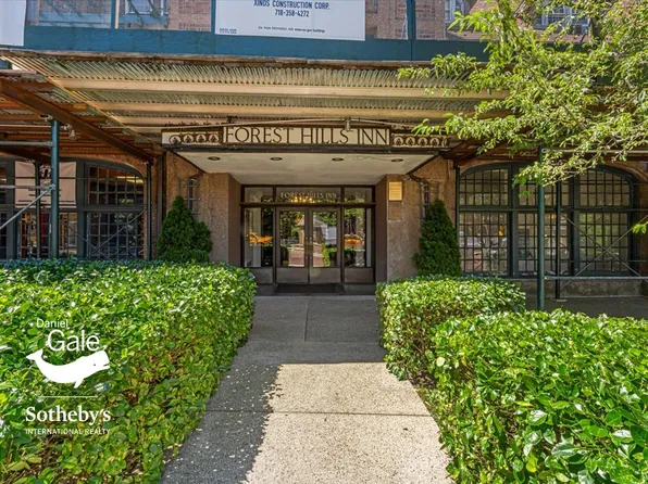 1 Station Square image 1 of 16