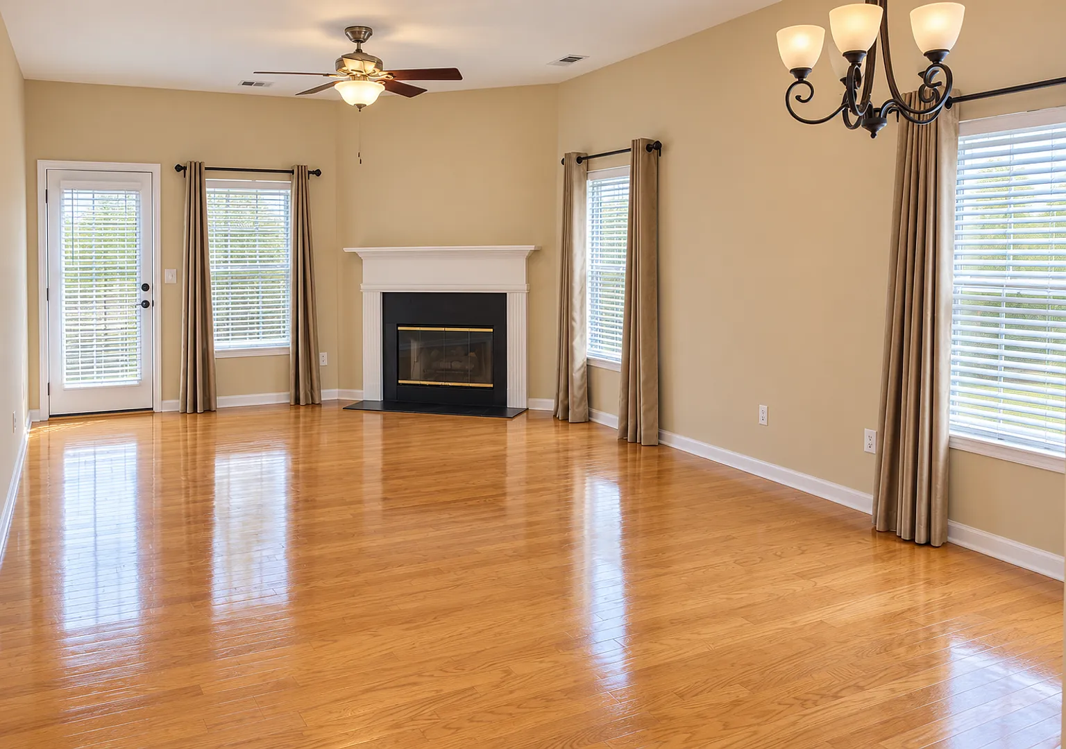 1635 Donovans Rdg NW — Photo 2