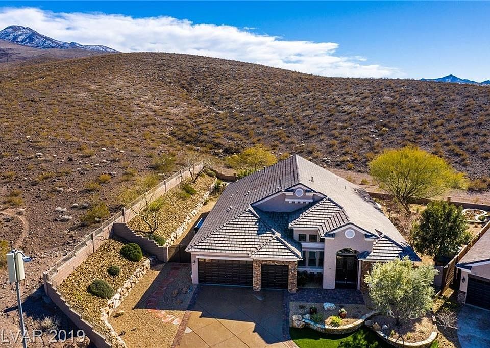 Relax in complete privacy!
