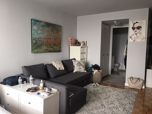 4th image of 500 W 43rd St APT 12A