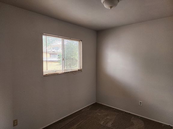 5th image of 903 N Apache Ave