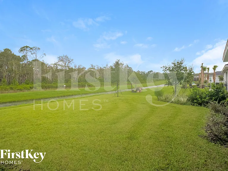 486 Grand Landings Pkwy — Photo 15