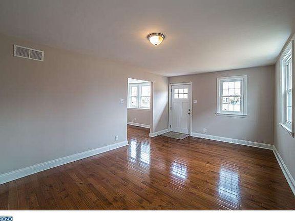 3rd image of 206 Ivy Rock Ln