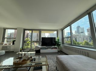 1255 N Sandburg Ter UNIT 602, Chicago, IL 60610