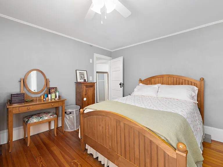 826 Main St #1A — Photo 16