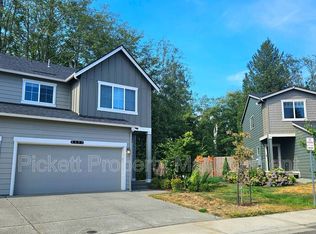 6477 Hornet Cir NE, Bremerton, WA 98311