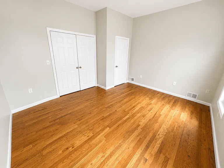 569 Hunterdon St #1 — Photo 7