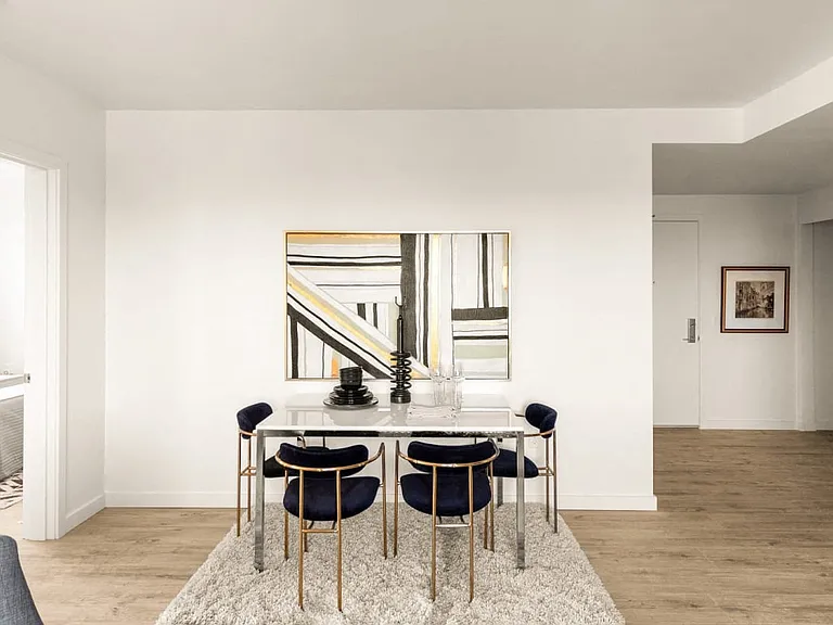 Nomad Apartments — Photo 6