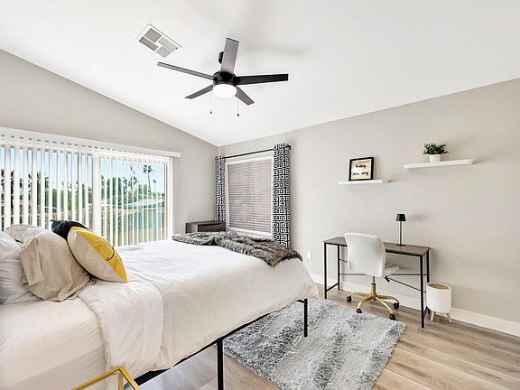 SPACIOUS ROOM WITH PRIVATE BALCONY