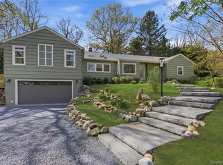 19 Erick Court, Cold Spring Harbor, NY 11724