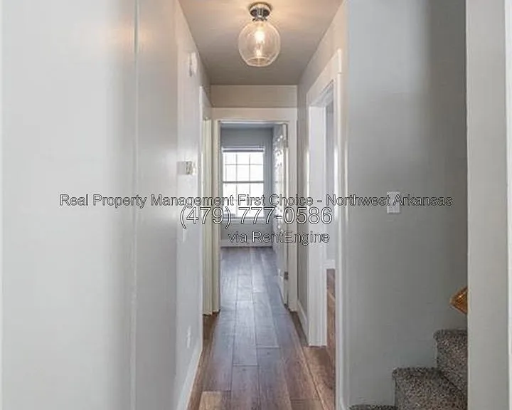 2407 W Ash St — Photo 11