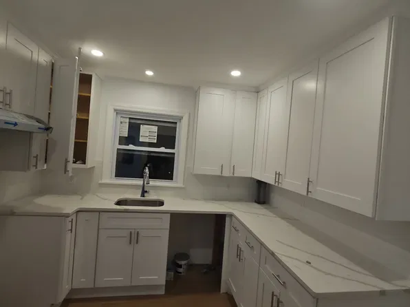 43 Sunset Ave E, Red Bank, NJ 07701