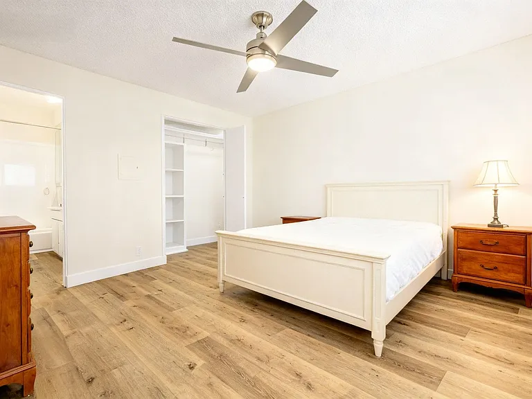 MC 6861 Sepulveda Properties, LLC — Photo 28