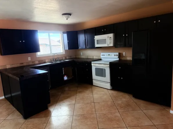 7955 W Fairmount Ave, Phoenix, AZ 85033