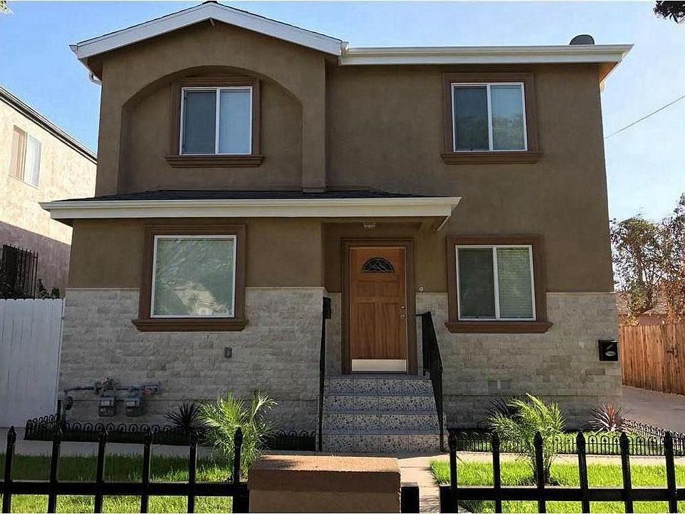 1st image of 3126 W 71st St