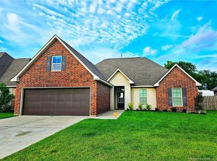 5479 Heberts Pass, Lake Charles, LA 70607