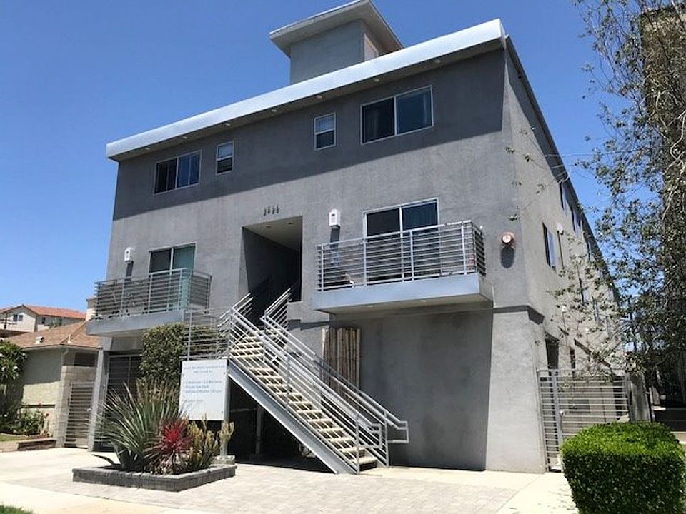 1st image of 2466 Corinth Ave #1