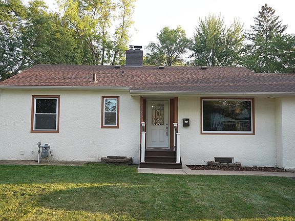 3rd image of 2346 15th Ave E