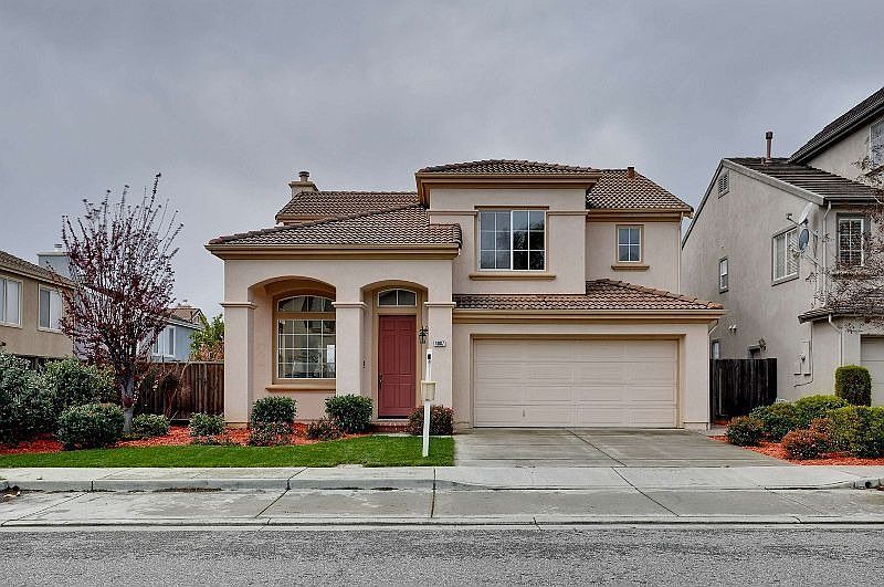 1st image of 4087 Louvre Ave