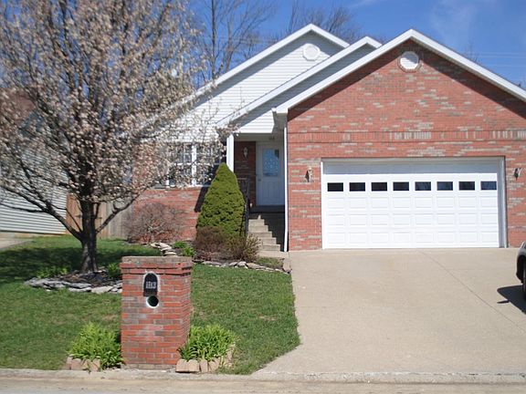 2nd image of 1113 Meadow Glen Dr