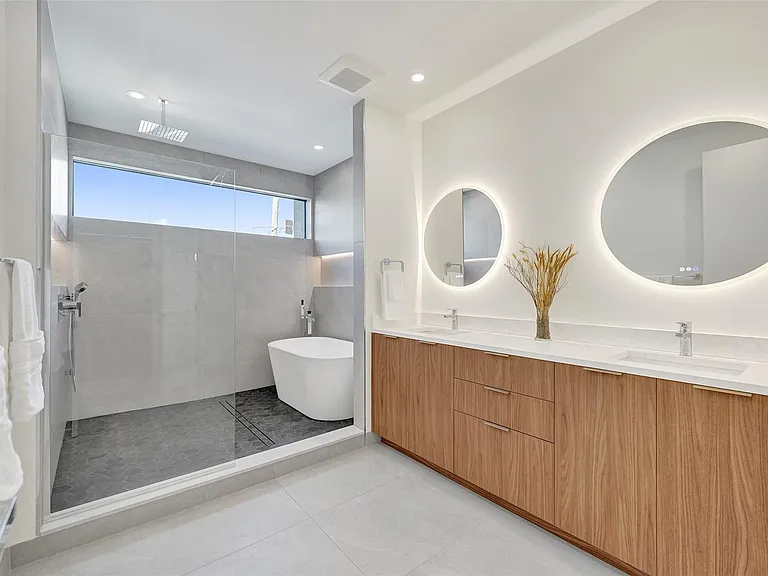 1527 NE 15th Ave — Photo 30