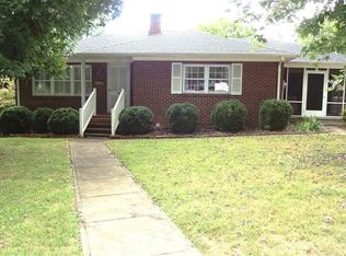 530 Westview St SW, Lenoir, NC 28645