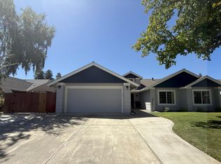 978 Swan Dr, Manteca, CA 95337
