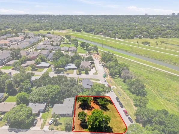 5317 Redbud Ln, Fort Worth, TX 76114
