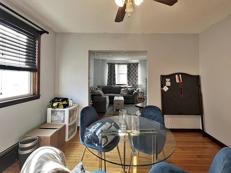 8 Winchester Ct — Photo 2