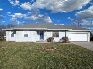 129 E Loyal St, Clever, MO 65631