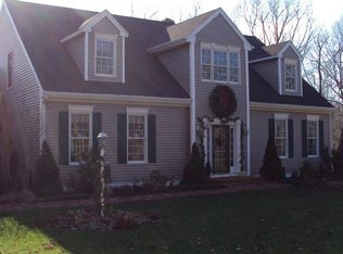 38 Blueberry Hill Dr, Madison, CT 06443