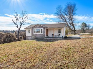 915 Knight Rd, Athens, TN 37303