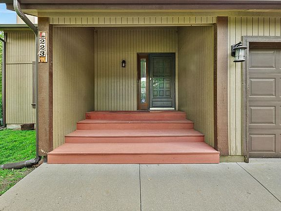 2nd image of 2238 N Longwood Ct