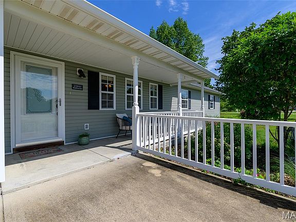 5th image of 23841 Raspberry Ln