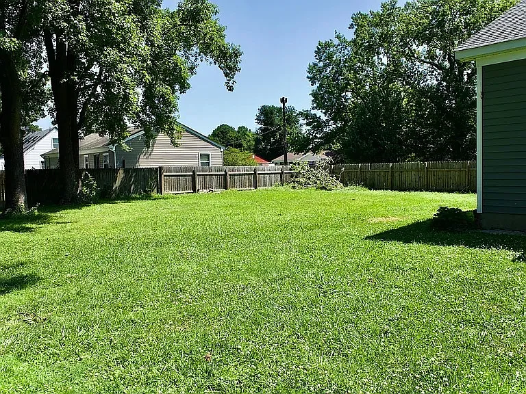 121 Matt Ln — Photo 12