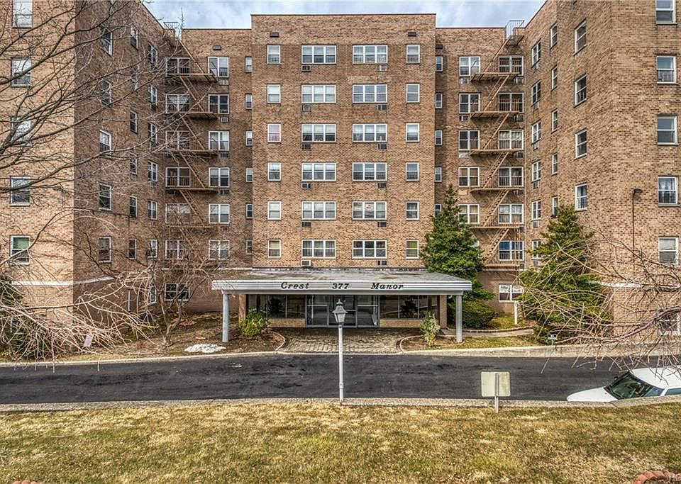 1st image of 377 N Broadway APT 316