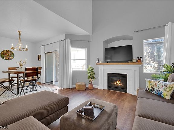2nd image of 2000 Quarry Ridge St Unit 104