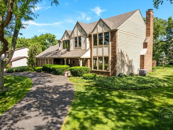 967 W Bauer Rd, Naperville, IL 60563