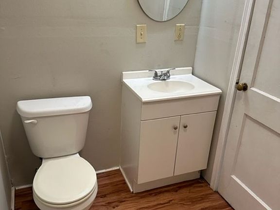 5th image of 441 Clarence St #6