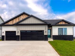 1201 NW 5th St, Grimes, IA 50111