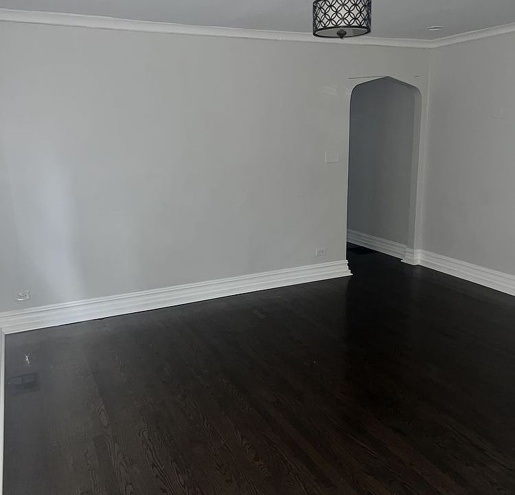1st image of 7842 S Luella Ave #1