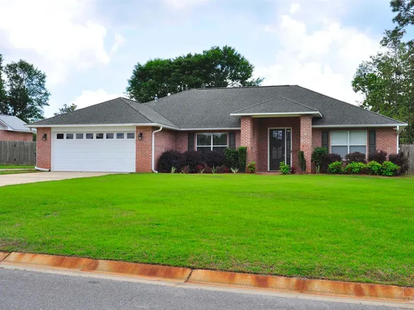 1701 Eagle Ter, Cantonment, FL 32533