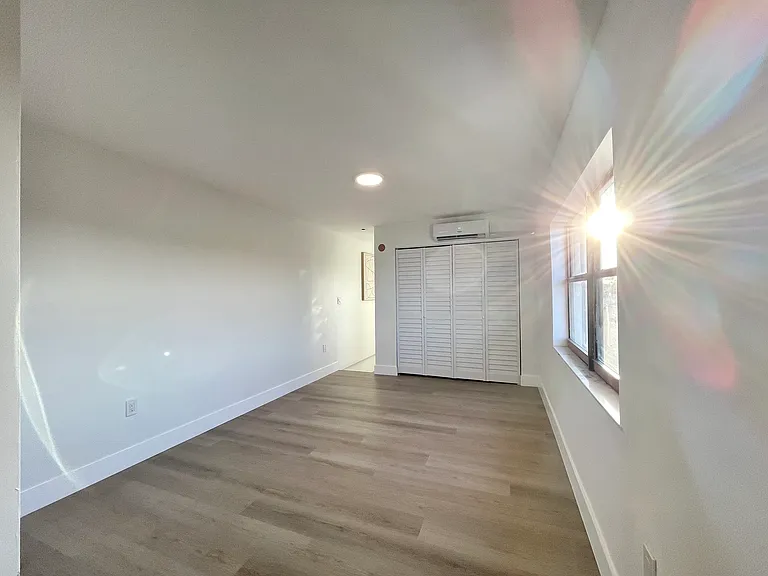 13301 SW 28th Ter — Photo 8