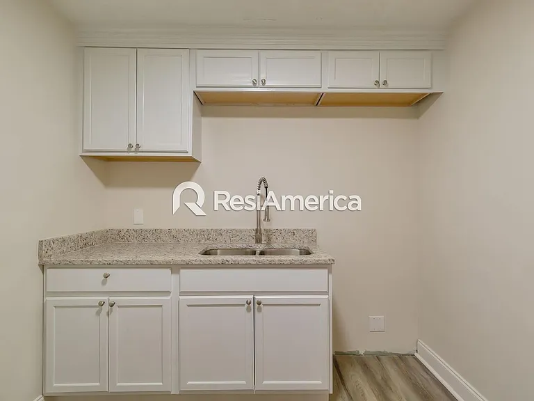 2227 Commonwealth Ave — Photo 6