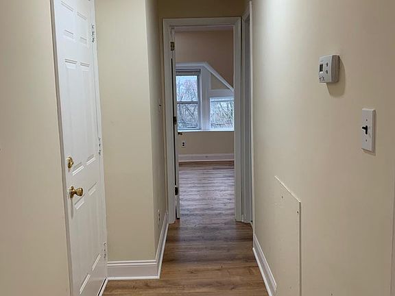 3rd image of 815 N Jackson St APT 3